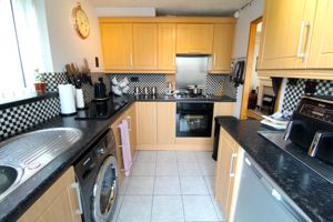 Kitchen- click for photo gallery
